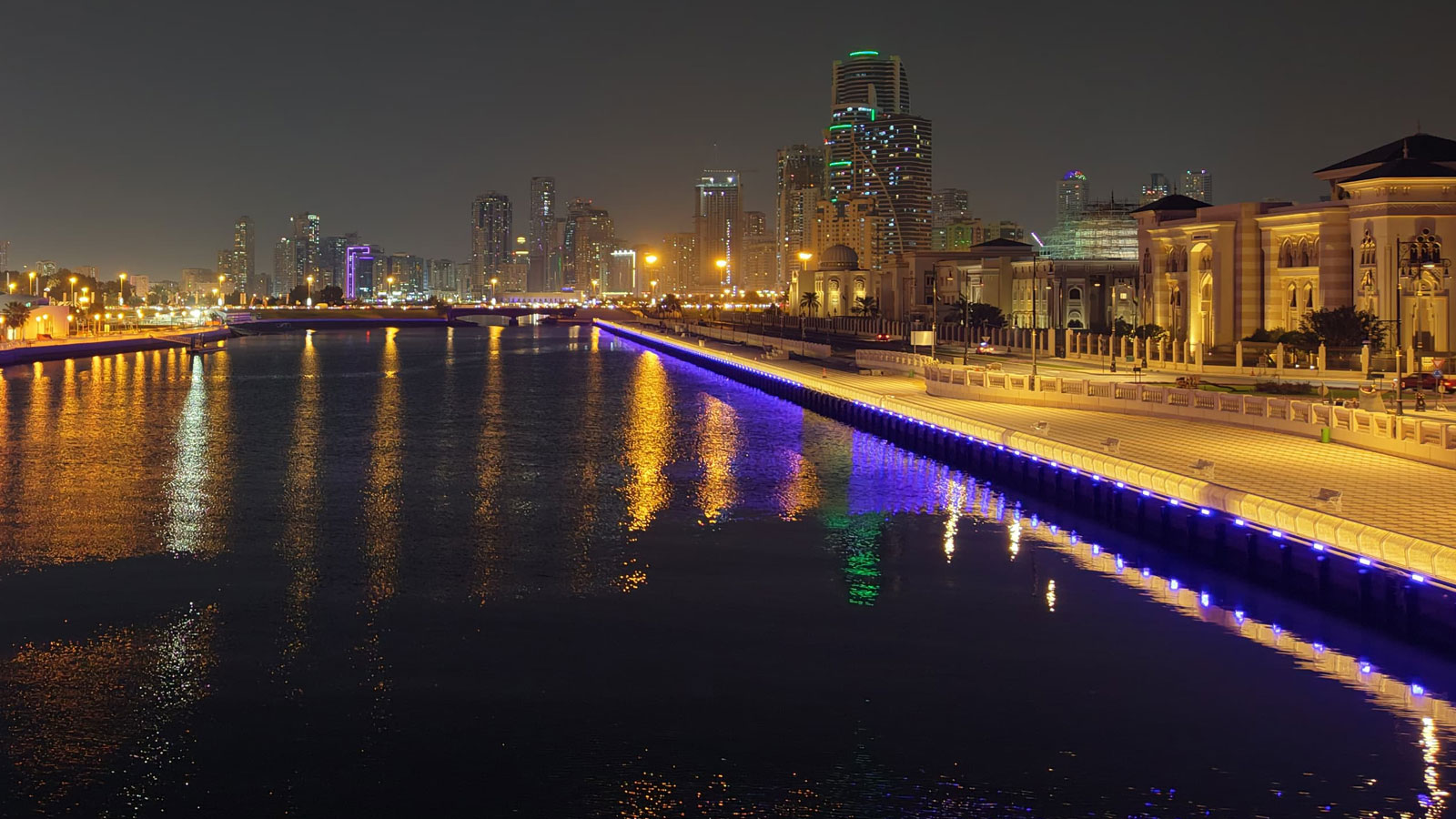 Arcluce - Al Layyah Canal – Sharjah, Emirati Arabi Uniti